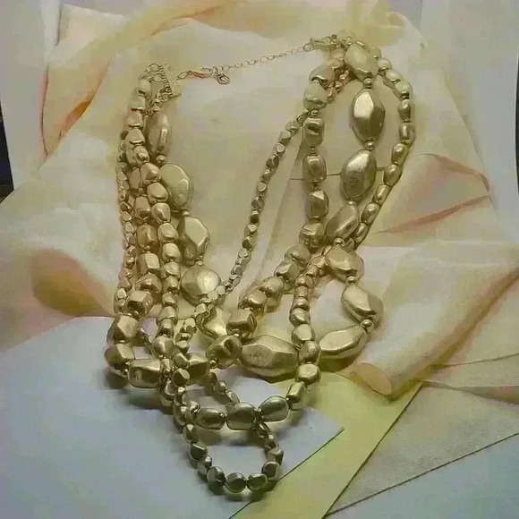 Vintage 1946 chunk beaded Gold-toned necklace - Picture 1 of 10